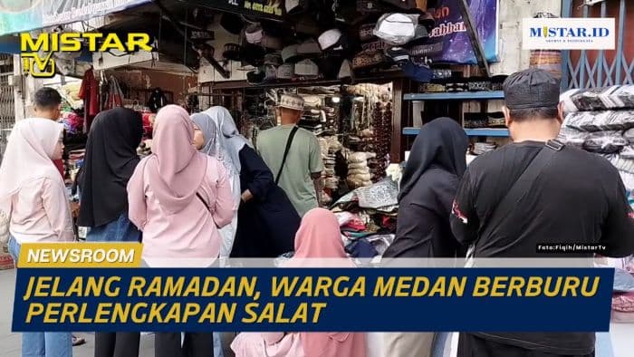 newsroom_jelang_ramadan_warga_medan_berburu_perlengkapan_salat