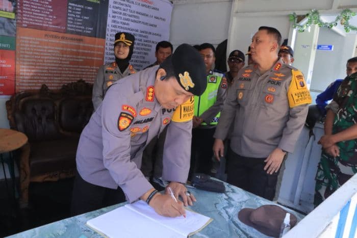 pju_polda_sumut_ingatkan_personel_polres_samosir_patroli_di_titik_rawan
