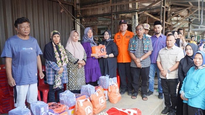 pemkab_langkat_salurkan_bantuan_untuk_korban_kebakaran_di_bahorok