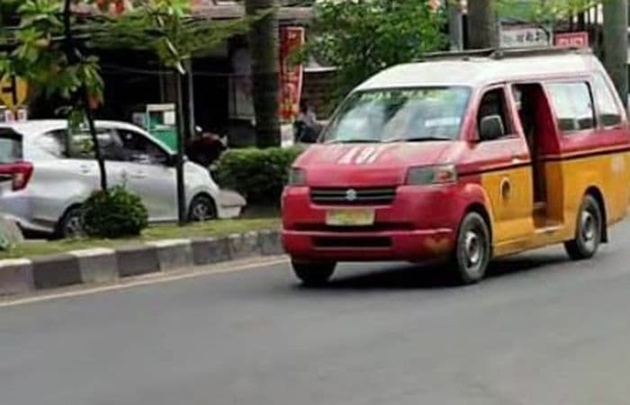penghasilan_sopir_angkot_di_deli_serdang_anjlok_saat_libur_lebaran_2025