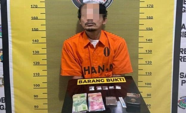 polisi_gerebek_rumah_residivis_pengedar_sabu_di_tapian_nauli_tapteng