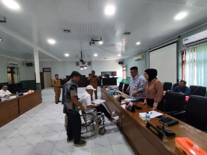 bahas_ranperda_penyandang_disabilitas_serahkan_pengusulan_draft_ke_dprd_pematangsiantar
