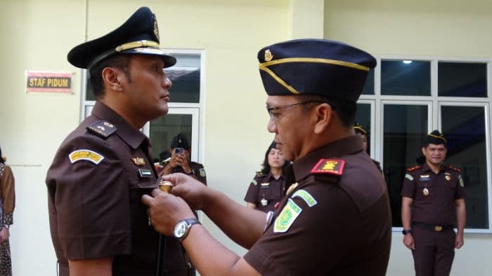 kasi_pidsus_kejari_toba_resmi_berganti_diharapkan_ciptakan_suasana_kerja_harmonis