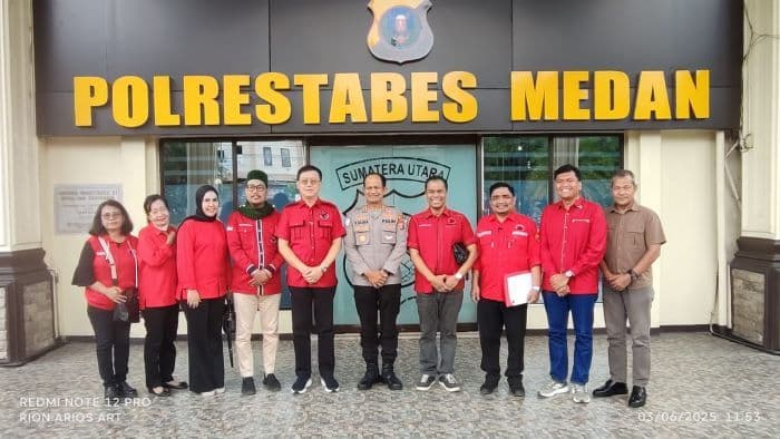pdi_perjuangan_laporkan_menteri_koperasi_budi_arie_ke_polrestabes_medan