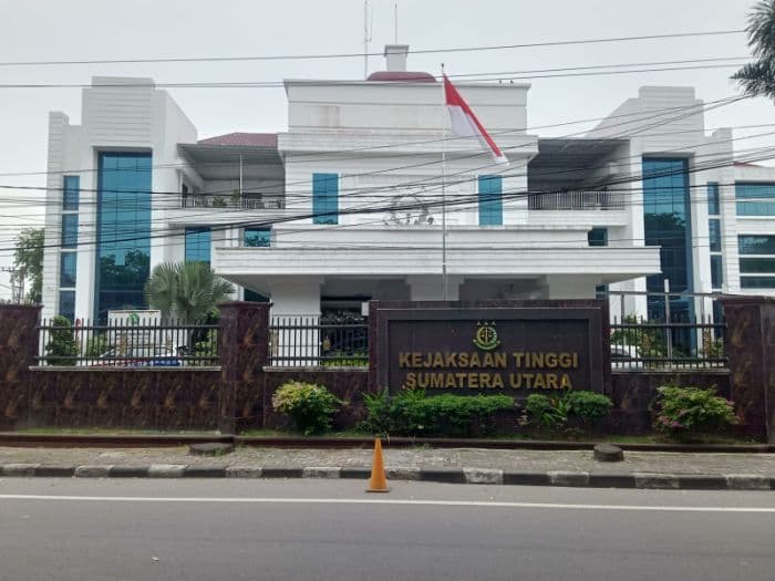 _heboh_bupati_tapteng_diduga_pakai_rp3_miliar_untuk_hut_daerah_kejati_sumut_buka_suara