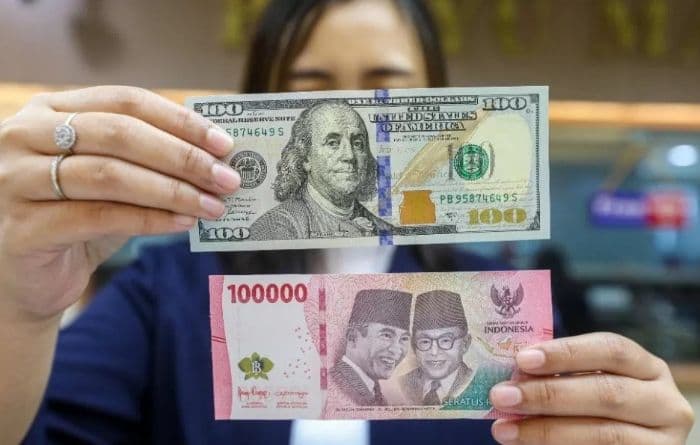 dolar_as_hari_ini_menguat_ke_rp16437_ihsg_dibuka_di_zona_hijau