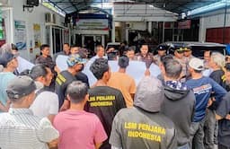 kejari_batu_bara_didemo_lsm_tuntut_usut_dugaan_penyimpangan_dinas_putr_20232025