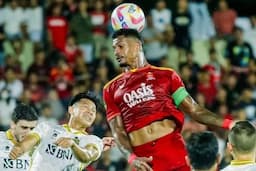 malut_united_unggul_di_babak_pertama_persijap_jepara_tertinggal_01