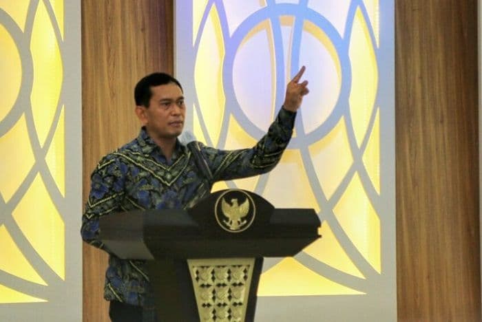 jr_saragih_dikabarkan_diangkat_jadi_penasihat_khusus_presiden