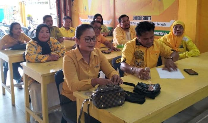 golkar_tapteng_putuskan_dukung_program_masintonmahmud
