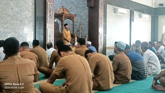 wabup_labura_asn_harus_mampu_ikuti_perkembangan_zaman_khususnya_iptek
