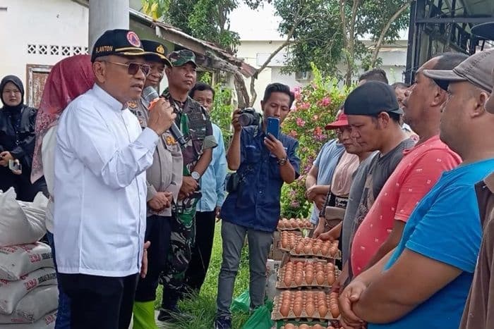 korban_banjir_serbelawan_terima_sembako_ini_kata_bupati_simalungun
