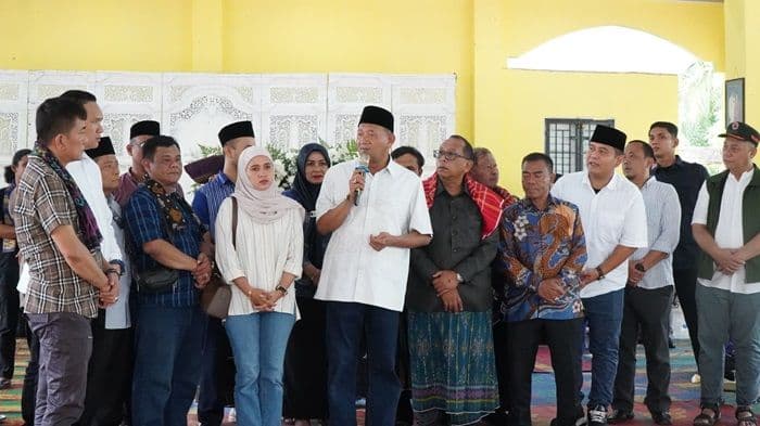 melayat_korban_kebakaran_bahorok_bupati_langkat_janji_bantu_rp20_juta