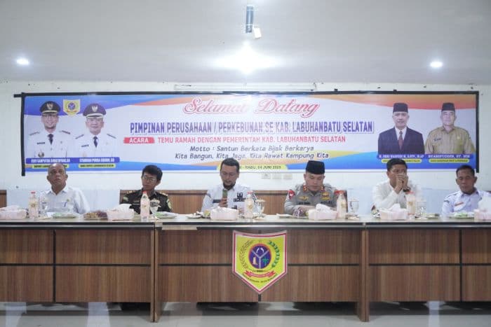 bupati_labusel_ajak_dunia_usaha_bersinergi_dukung_tiga_proyek_strategis_pembangunan