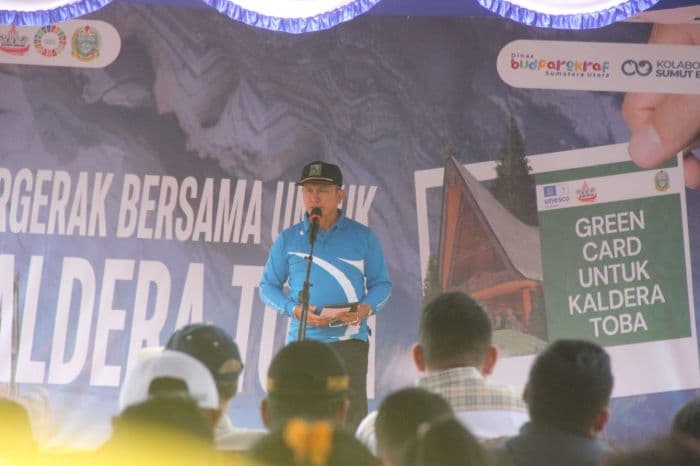 hadapi_revalidasi_geopark_pemerintah_ajak_warga_jaga_danau_toba
