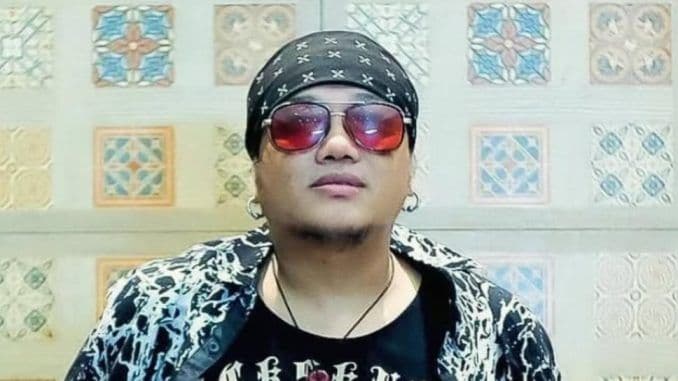kibordis_band_ungu_meninggal_dunia