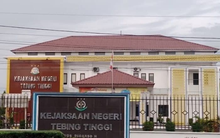 lsm_strategi_desak_kejari_tebing_tinggi_segera_ungkap_dugaan_korupsi_di_dinas_perdagangan