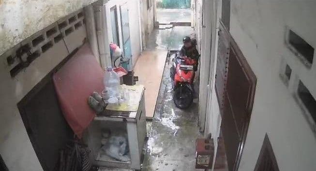 pencuri_motor_milik_kepling_di_medan_ditembak_polisi_saat_pengembangan