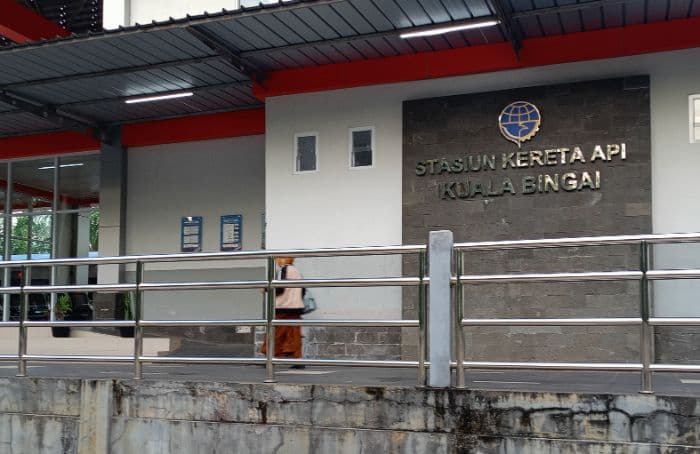 tiket_stabat_medan_selalu_habis_warga_langkat_minta_tambah_gerbong