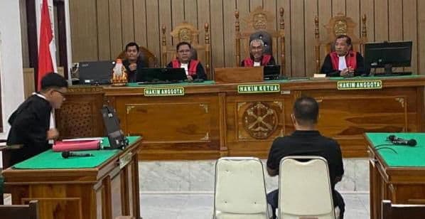 eks_kadis_pmd_padangsidimpuan_dituntut_enam_tahun_penjara