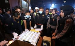 cegah_penyalahgunaan_narkoba_polda_sumut_razia_besarbesaran_sejumlah_thm_di_medan_