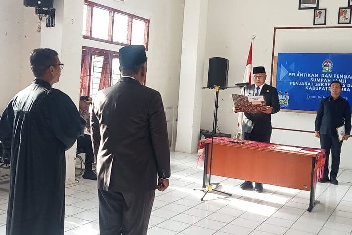 paber_napitupulu_resmi_dilantik_jadi_penjabat_sekda_toba_bupati_beri_tugas_khusus