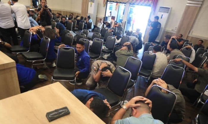 suasana_di_pemko_medan_mendadak_heboh_ternyata_simulasi_gempa_nasional_