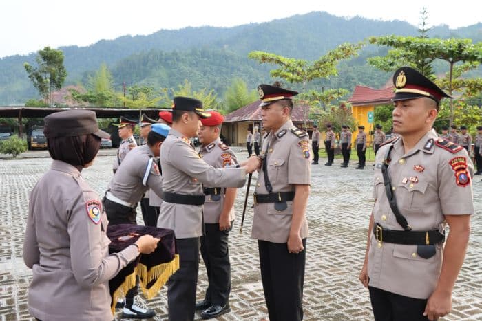ini_kapolsek_pandan_yang_baru