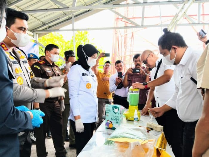 polres_batu_bara_musnahkan_4_kg_sabu_dan_15_ribu_ekstasi_