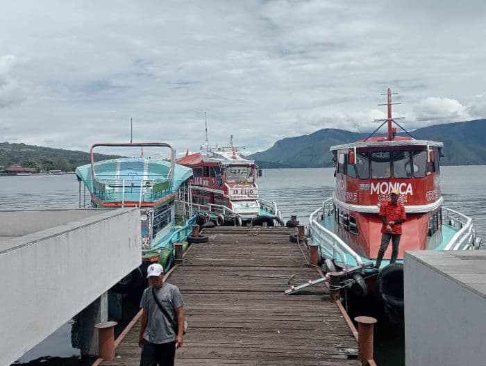 sehari_untung_rp4_juta_pengelola_kapal_wisata_di_samosir_mengeluh_