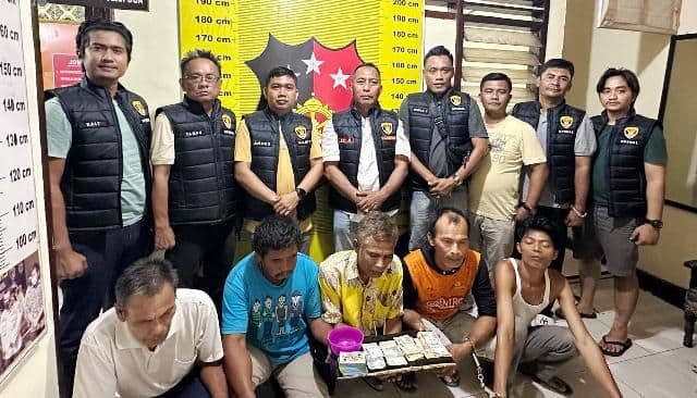 main_judi_leng_lima_pria_ditangkap_reskrim_polsek_batang_angkola