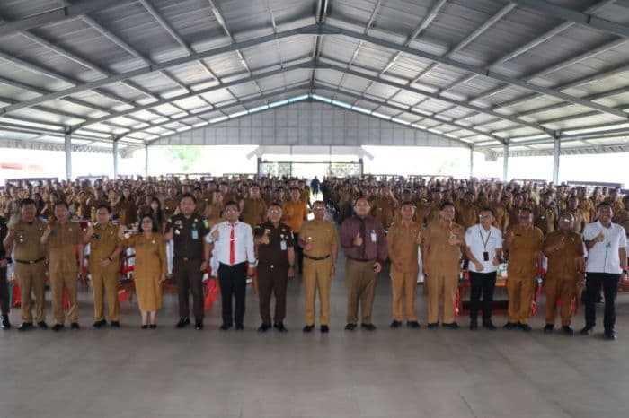 wabup_toba_ingatkan_kades_jalankan_delapan_prinsip_ini_untuk_hindari_penyimpangan