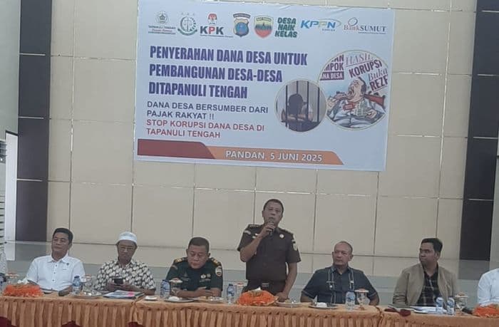 dilaporkan_soal_dana_desa_kejari_sibolga_periksa_21_kades_tapteng