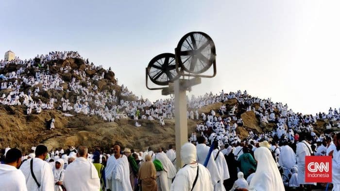 banyak_jemaah_haji_indonesia_terlantar_di_arafah_tidur_di_lantai_hotel