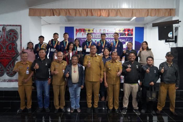 atlet_beladiri_toba_raih_medali_emas_di_fornas_mataram