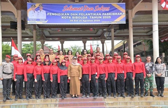 diklat_paskibraka_kota_sibolga_2025_resmi_dibuka_sekda_tekankan_disiplin_dan_semangat_kebangsaan