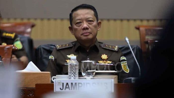 fakta_penjagaan_tni_di_rumah_jampidsus_febrie_adriansyah_kejagung_dan_polri_bantah_isu_penggeledahan