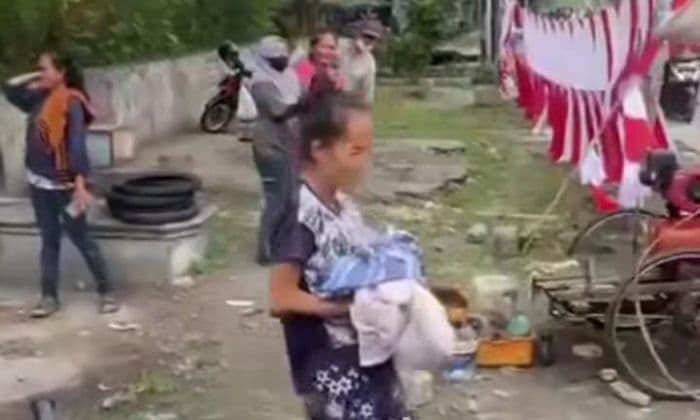 odgj_melahirkan_di_ruko_kosong_bayi_selamat_dan_ditangani_puskesmas_