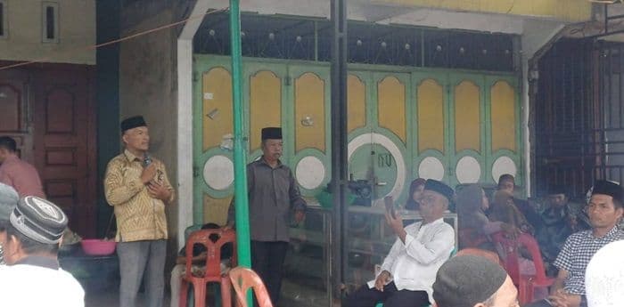 camat_kualuhselatan_takziah_ke_rumah_duka_tiktoker_bunga_labura