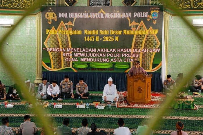 polda_sumut_gelar_doa_bersama_peringati_maulid_nabi_muhammad_saw