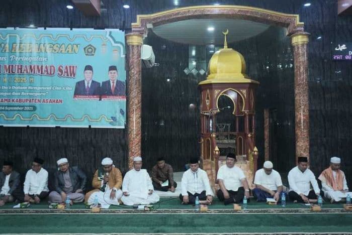 zikir_dan_maulid_nabi_di_asahan_bupati_taufik_serukan_persatuan_warga