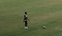 cedera_hamstring_punggawa_psms_ichlasul_qadri_latihan_terpisah
