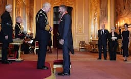 david_beckham_resmi_sandang_gelar_sir_dari_raja_charles_iii