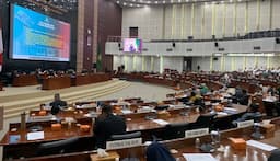 fraksi_pdip_dprd_sumut_nilai_penguatan_regulasi_perda_jadi_kunci_keadilan_ekonomi_