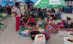 harga_bahan_pokok_di_pasar_pangururan_relatif_stabil_awal_november_2025