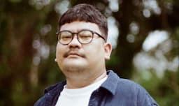 nuh_penyanyi_asal_medan_tuangkan_kisah_cinta_dengan_istri_lewat_lagu_simpan_dulu_rindu_