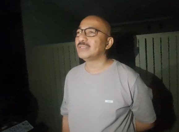 sebelum_rumah_terbakar_hakim_khamozaro_kerap_ditelepon_otk