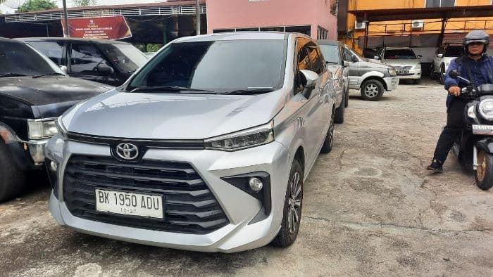 efisiensi_anggaran_6_mobil_dinas_kpu_simalungun_dikembalikan_ke_provinsi