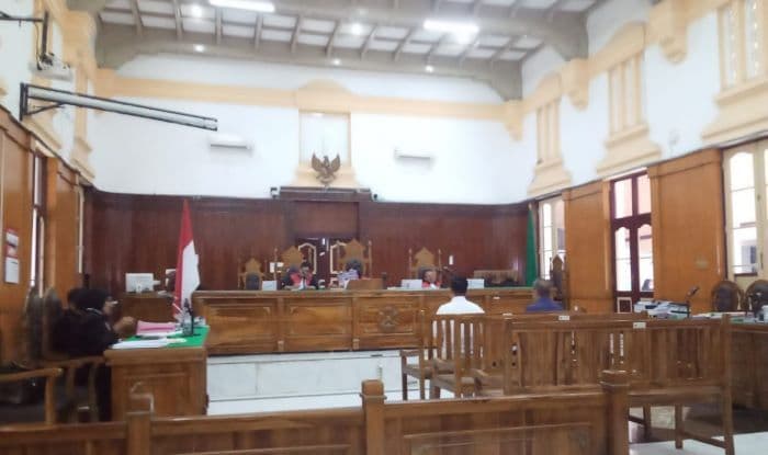 sidang_tuntutan_mantan_sekdis_kesehatan_sumut_kasus_korupsi_apd_covid19_kembali_ditunda