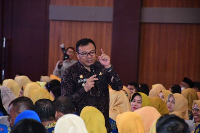 bupati_deli_serdang_akan_hapus_22_korcam_pendidikan
